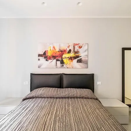 Apartment Design In The Heart Of Bolognas History *