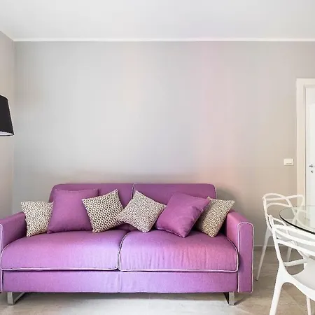 Design In The Heart Of Bolognas History Apartment