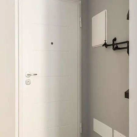 Apartment Design In The Heart Of Bolognas History