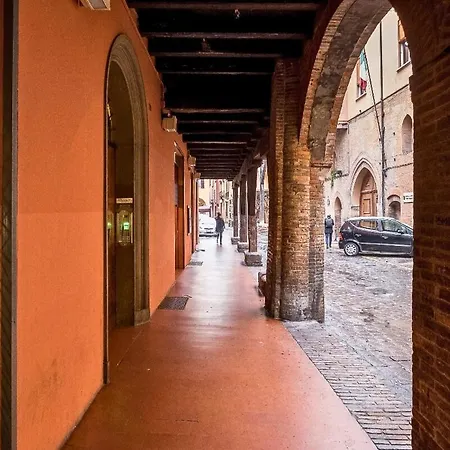 Apartment Design In The Heart Of Bolognas History *