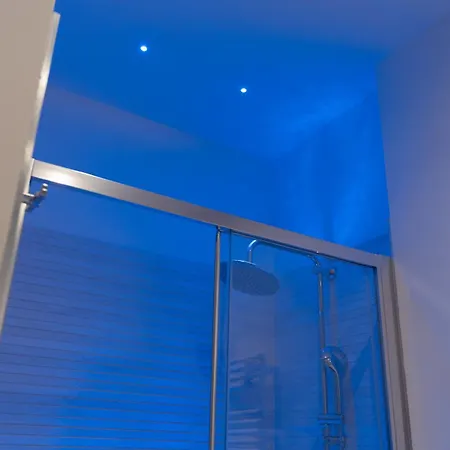 Design In The Heart Of Bolognas History 1 Apartment