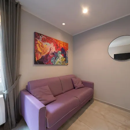 Design Con Affaccio Su Palazzograssi In Centro Storico Διαμέρισμα *