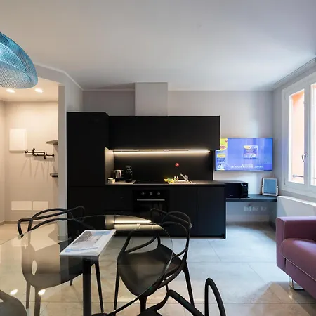 Design In The Heart Of Bolognas History 1 Apartment *
