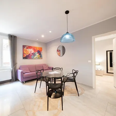 Design Con Affaccio Su Palazzograssi In Centro Storico Διαμέρισμα *