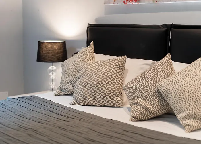 Design Con Affaccio Su Palazzograssi In Centro Storico 아파트 볼로냐