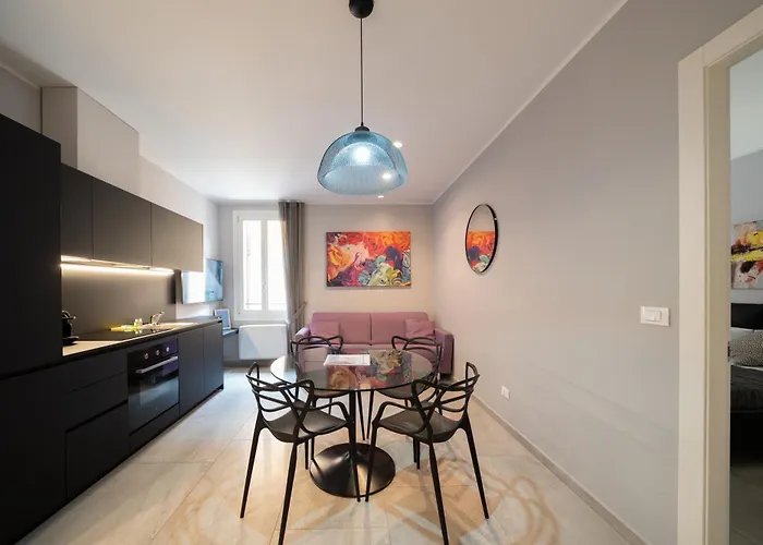 Design Con Affaccio Su Palazzograssi In Centro Storico 아파트 볼로냐