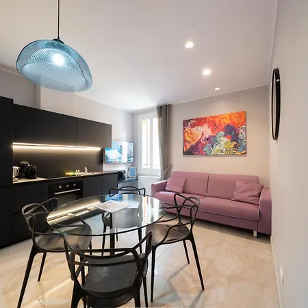 Appartamento Design Con Affaccio Su Palazzograssi In Centro Storico Bologna