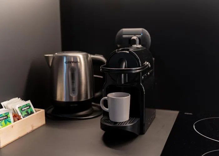 Design Con Affaccio Su Palazzograssi In Centro Storico * Bologna