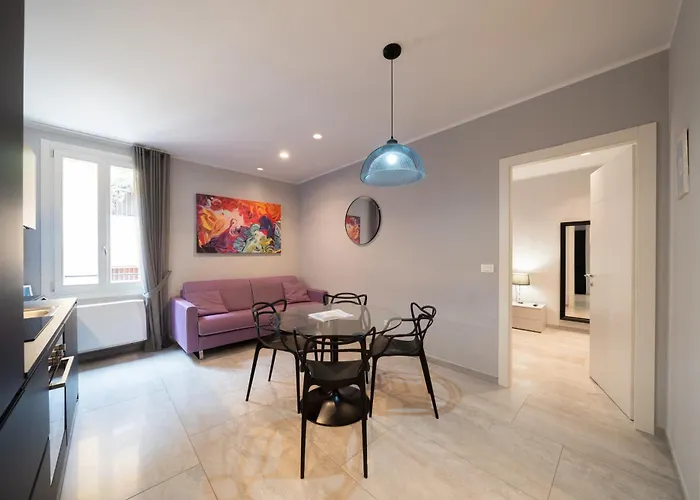 Design Con Affaccio Su Palazzograssi In Centro Storico Lejlighed Bologna