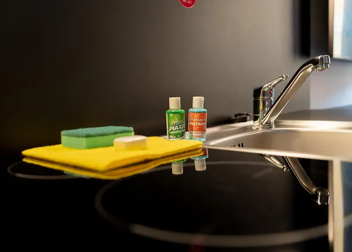 Design Con Affaccio Su Palazzograssi In Centro Storico * Bologna