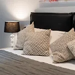 Design Con Affaccio Su Palazzograssi In Centro Storico Apartmán Boloňa